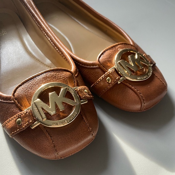 Michael Kors Flats - Picture 5 of 9